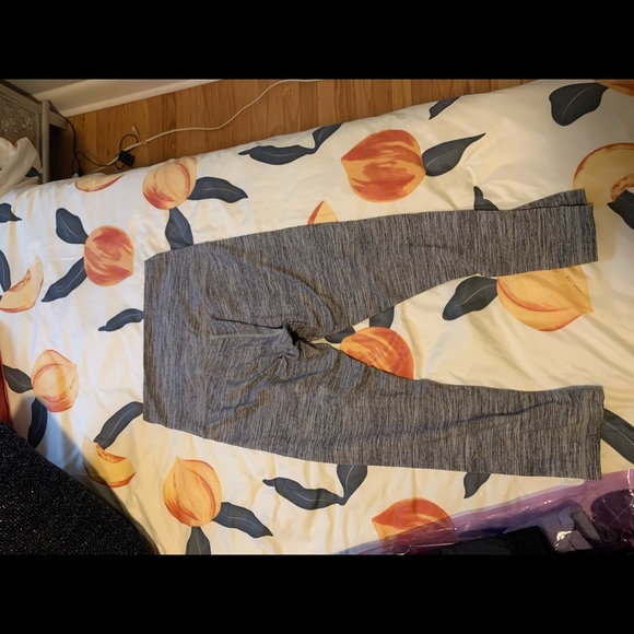 Lulu lemon high waisted leggings - Picture 1 of 3